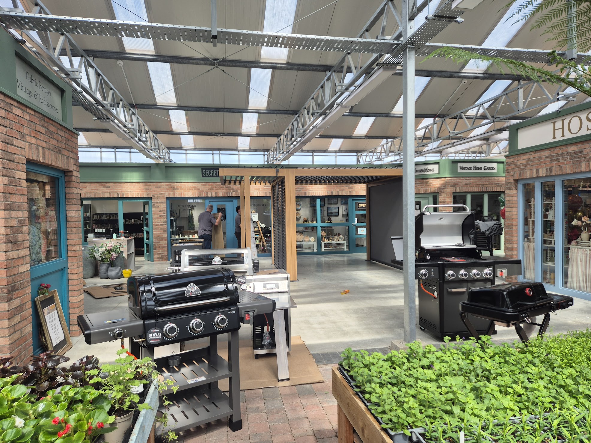 Shallowmead Arcade overview